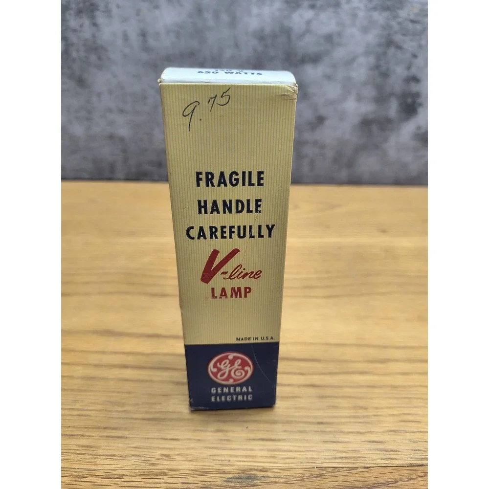 General Electric‎ GE V-Line 120V 650 Watt Projection DWY Light Bulb